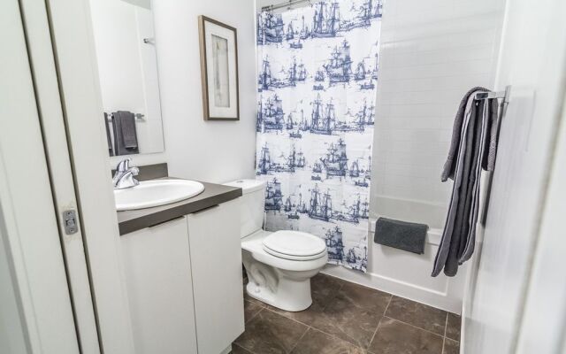 Lavish Suites - Luxury One Bedroom Condo