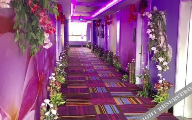 V8gaohua Business Hotel