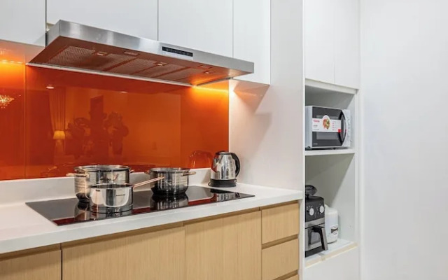 SUNWAH PEARL Premier Residence