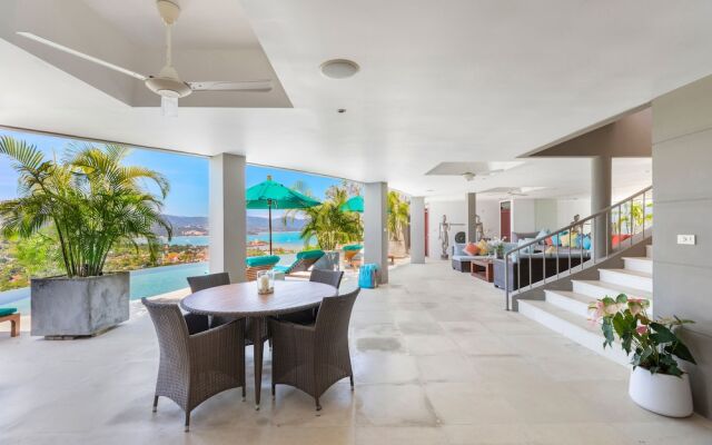 Villa Firefly
