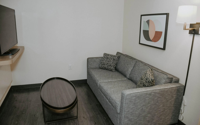 Holiday Inn Omaha Downtown - Waterpark by IHG