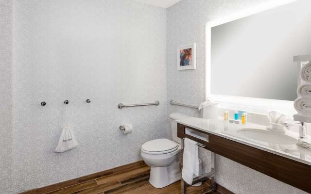 Hampton Inn & Suites Hopkinsville