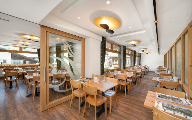 Jungfrau Lodge, Swiss Mountain Hotel