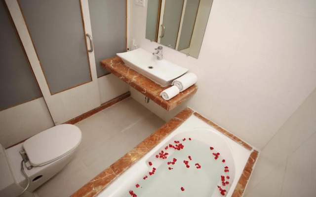 The Caliph Hotel & Executive Suites