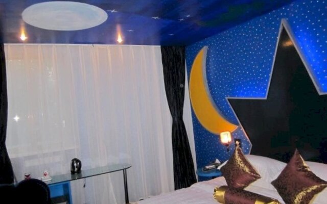 Suzhou Town Story Hotel