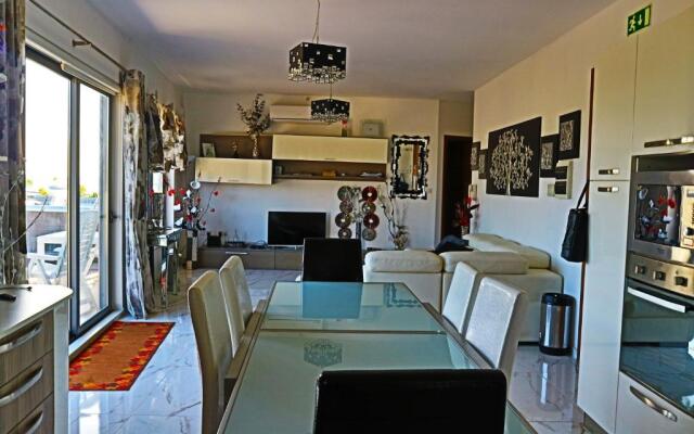 Stunning Views 4 Bedroom Penthouse in Marsaxlokk