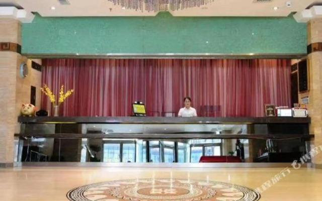 Dongfang Hotel