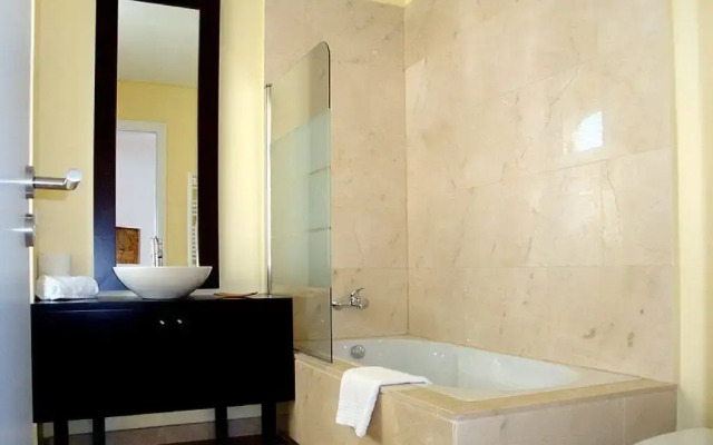 My Place - Lisbon Lounge Suites
