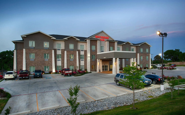 Best Western Plus Sand Bass Inn & Suites