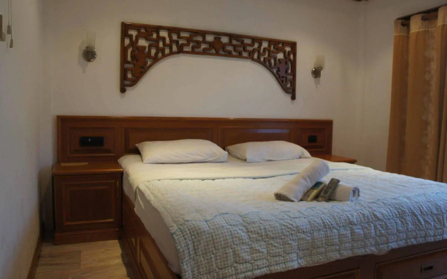 Max Residence