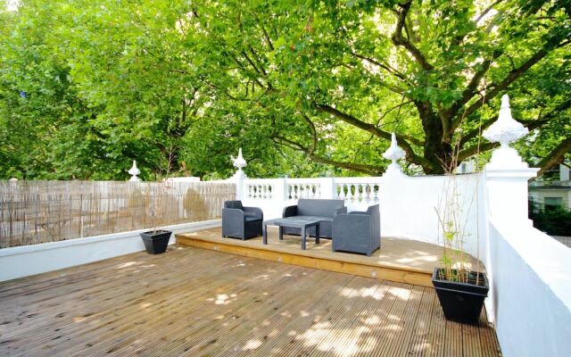 Exquisite Notting Hill Flat With Roof Terrace