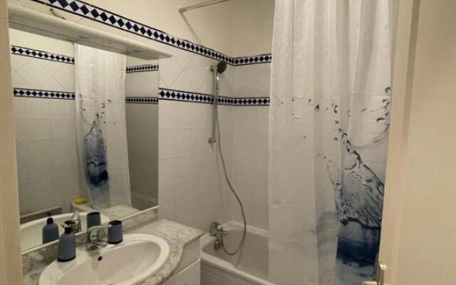 Grand appartement 87m2 à 10 mètres de la plage