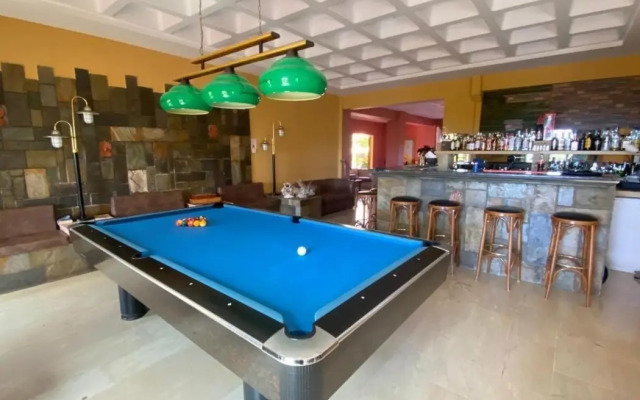 Sunrise Inn Hotel