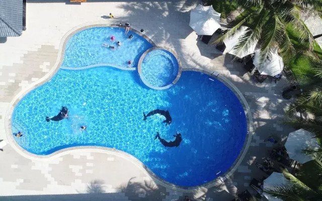 Silver Beach Resort Ke Ga