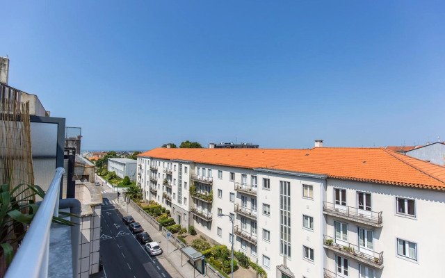 Sunset Relaxing Apt with terrace, parking & bikes