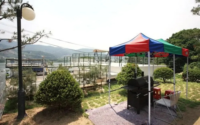 Namyangju River Hill Village Pension