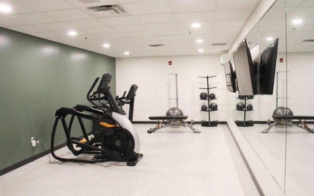 Best Western Plus Winkler