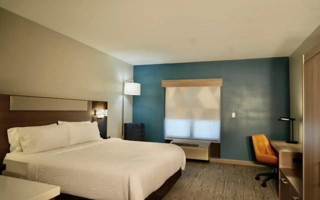 Holiday Inn Express & Suites Flowood by IHG