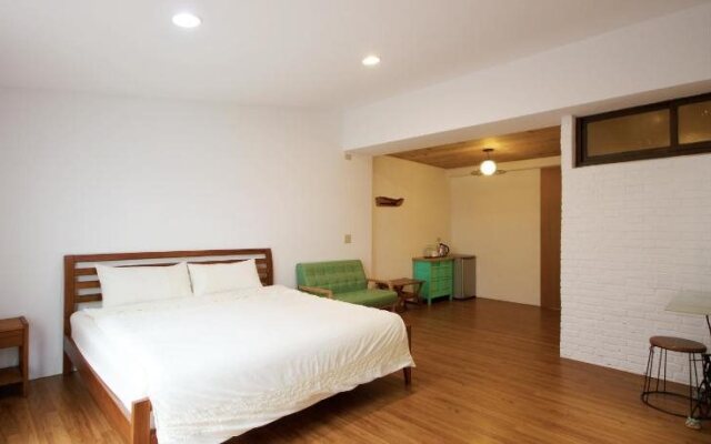 Little Time Guesthouse