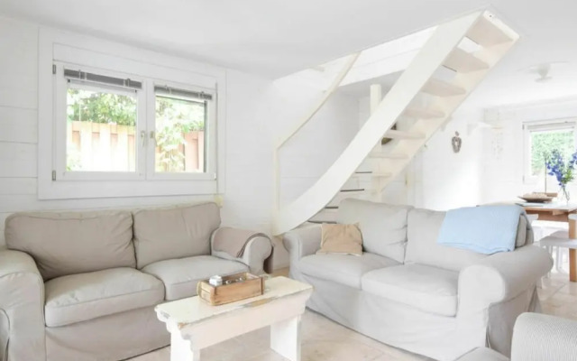 Cozy House With Sauna