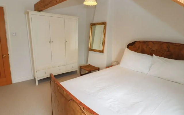 Cross View Cottage