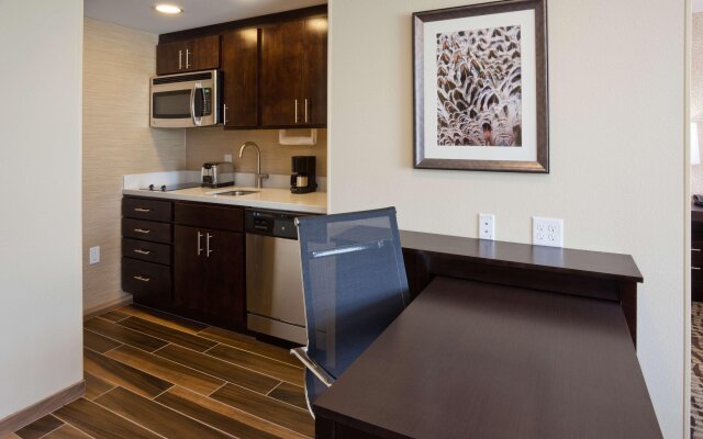 Homewood Suites by Hilton Davenport