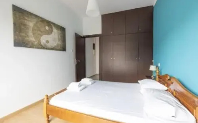 Fully Renovated 2 Bedroom Apt in Piraeus