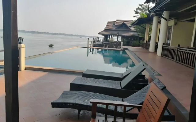 Pon Arena Hotel