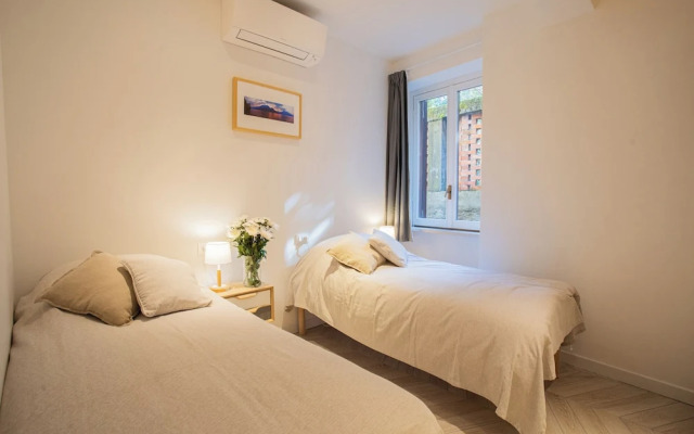 Your Private Harbour Nearby George Clooney by Rent all Como