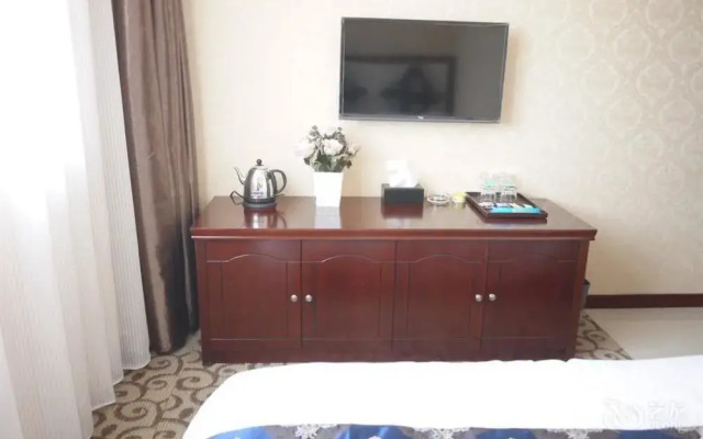 Kunming July Hotel