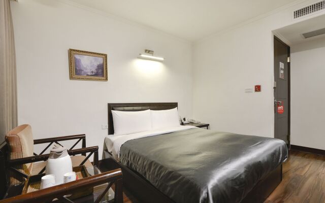 Kaja Hotel