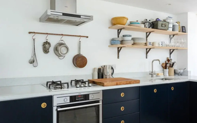 South London Architectural Retreat