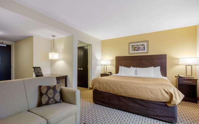 MainStay Suites St Louis Airport