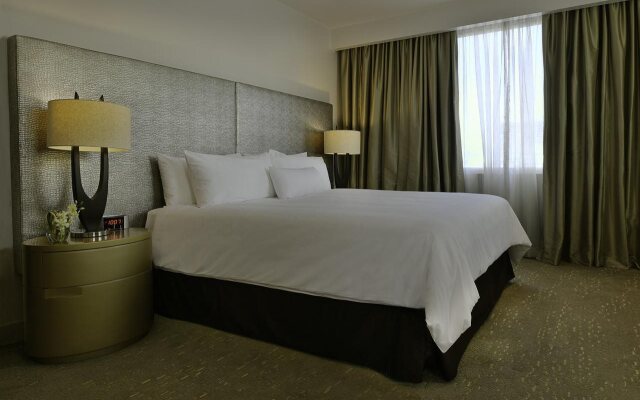 Renaissance Panama City Hotel