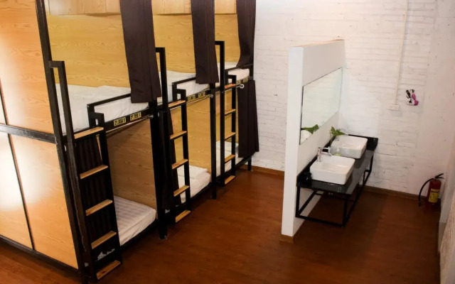 Aroma Ha Long Hostel