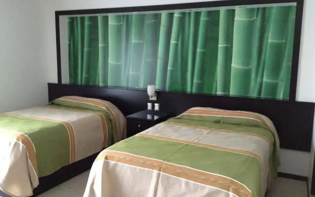 Hotel Hostal Los Faroles