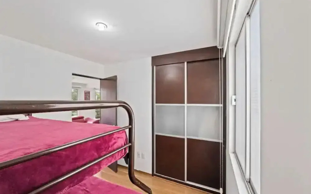 Spacious Apt Near Centro Historico