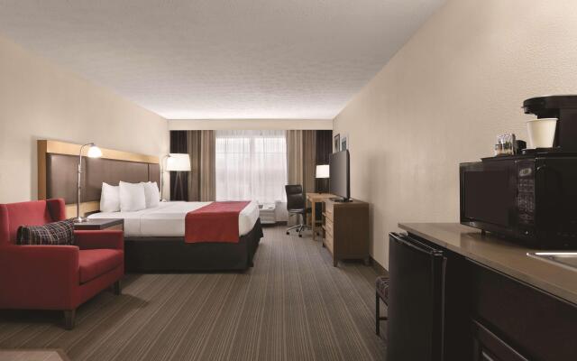 Country Inn & Suites by Radisson, Fairborn South, OH