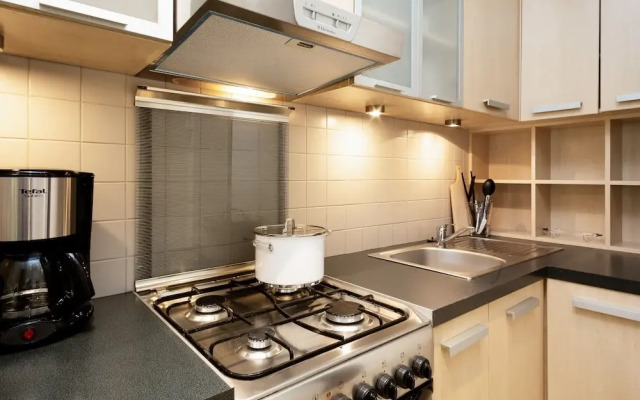 Studio Świętokrzyska Warsaw by Renters