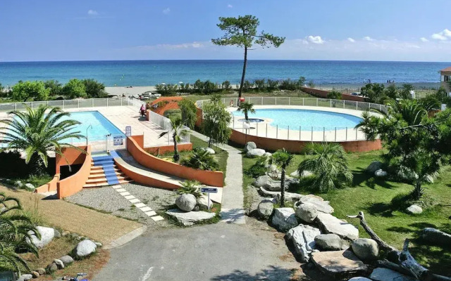 Apartment Near the Sea, Borgo-plage