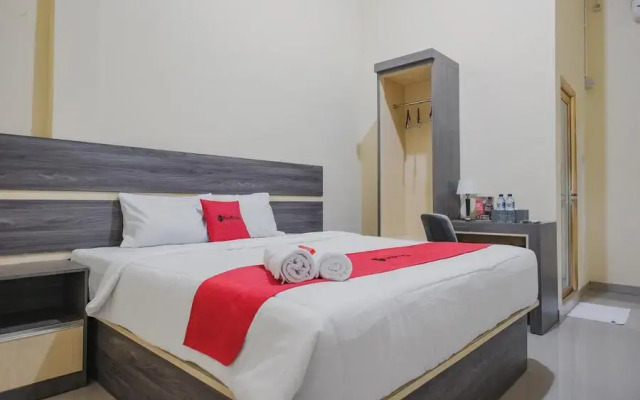 RedDoorz Syariah near Tugu Kopi Kepahiang