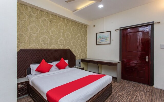 Hotel Vishwas Bar And Club Resort By OYO Rooms