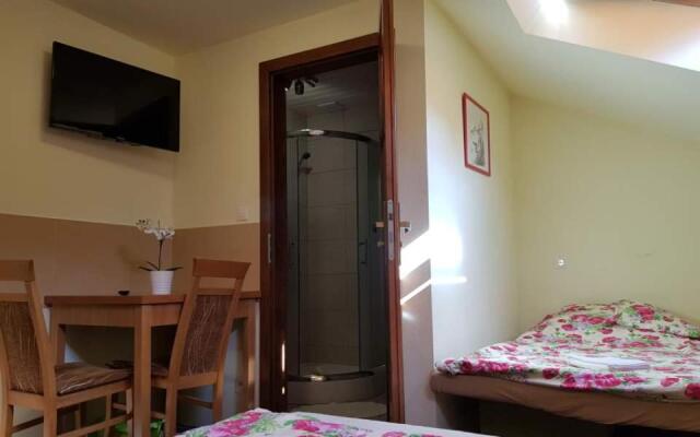 SEUL WILLA  Guest house n Restaurant