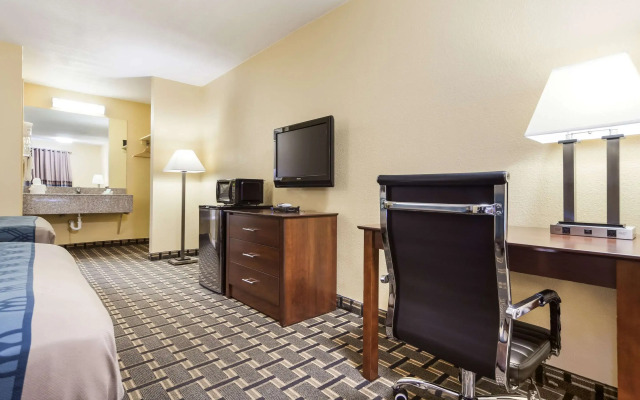 Rodeway Inn Lincoln West - University Area