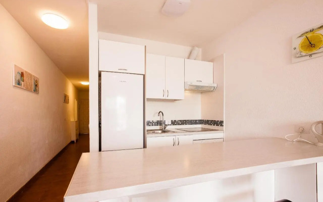 Apartment Avenida de Los Pueblos 16