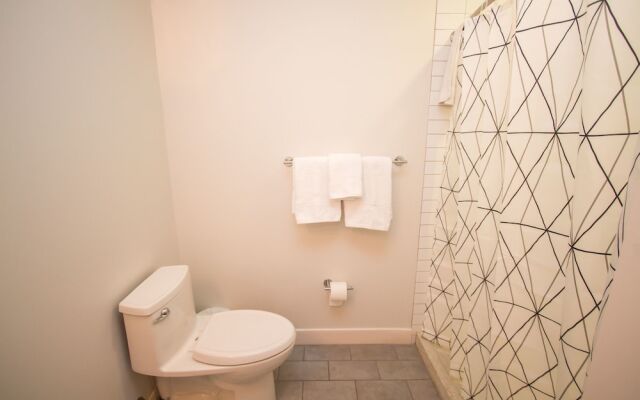 Center City Philly Apartments by NUOVO