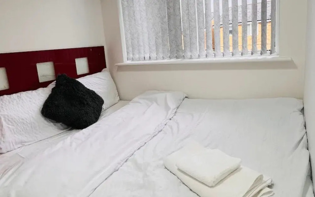 3-bed House in Northolt