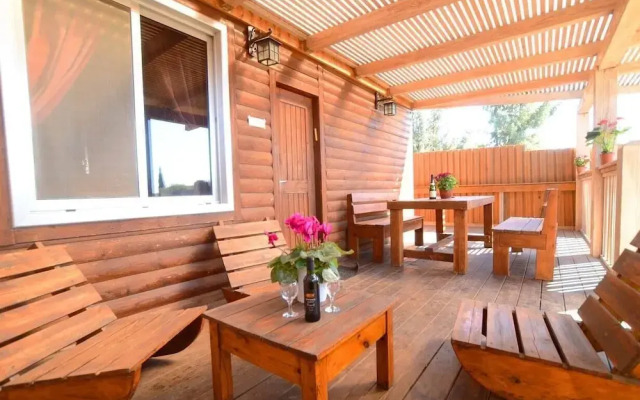 Neve Bar boutique hotel in the village