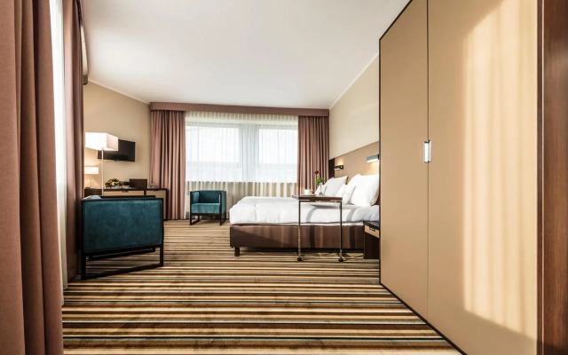 Hotel Victor Pruszków DeSilva