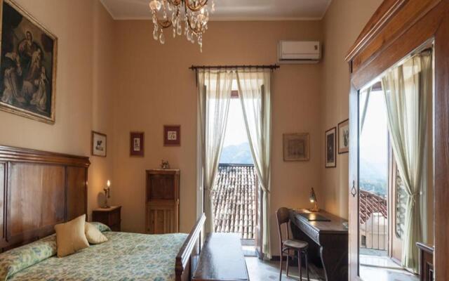 Dimora del Prete di Belmonte - Bed & Breakfast